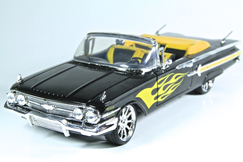1960 Chevy Impala Motormax 1:18