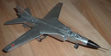3036 AIRFIX 1/72 MIG-23 FLOGGER