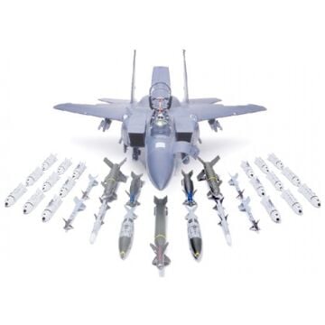 1/32 F-15E w/Bunker Buster
