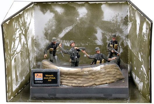 1/35 German Soldiers-Wehrmacht Streets of Poland