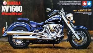 1/12 Yamaha XV1600 Road Star