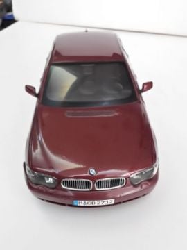 1/18  BMW 7.45i Diecast Model