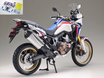 1/6  TAMIYA Honda CRF1000L Africa Twin